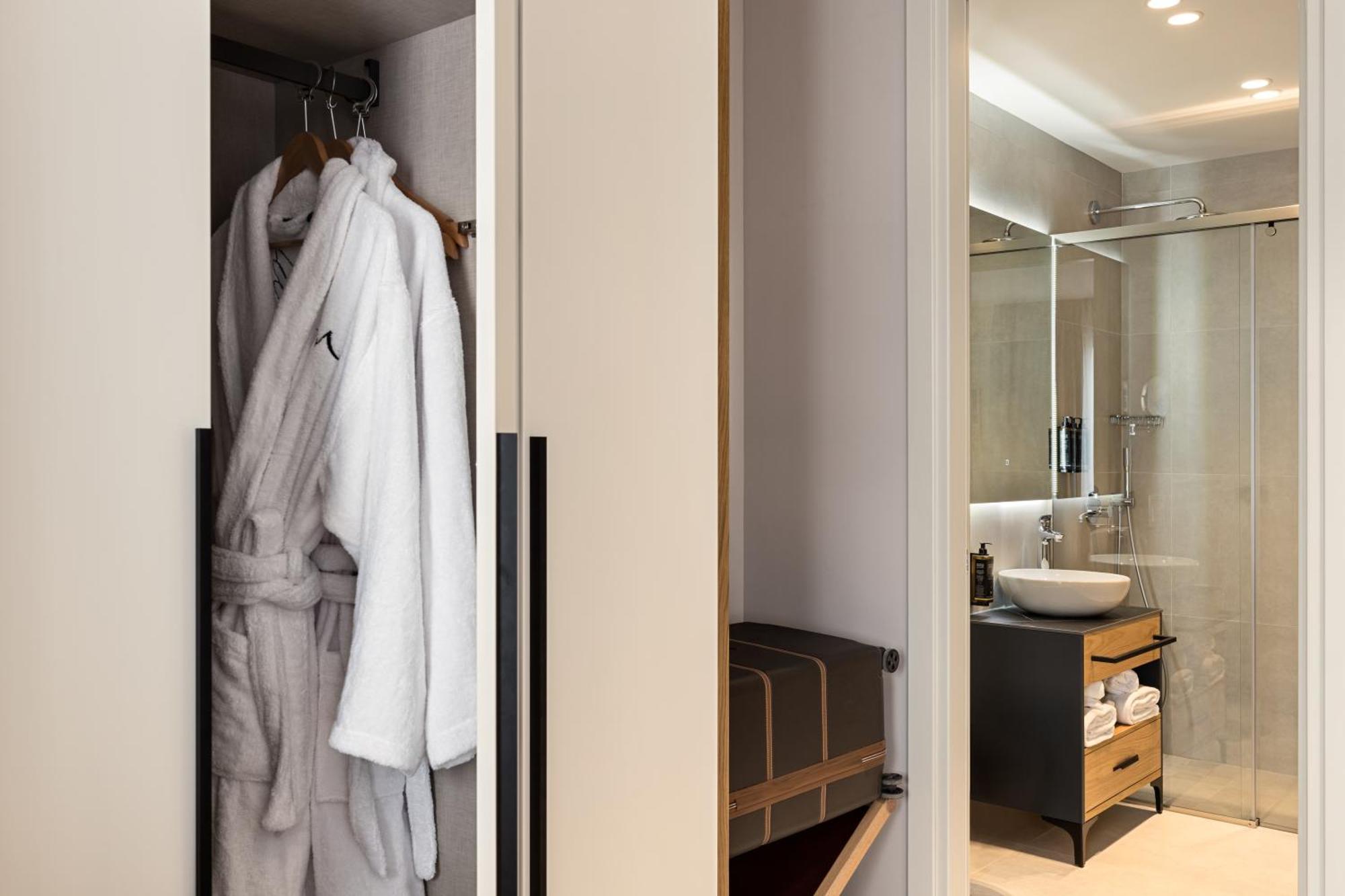 Mercure Hotel 4*